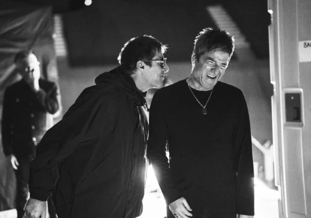 Oasis: Don’t Look Back in Anger, il film sulla reunion di Liam e Noel Gallagher arriva al cinema